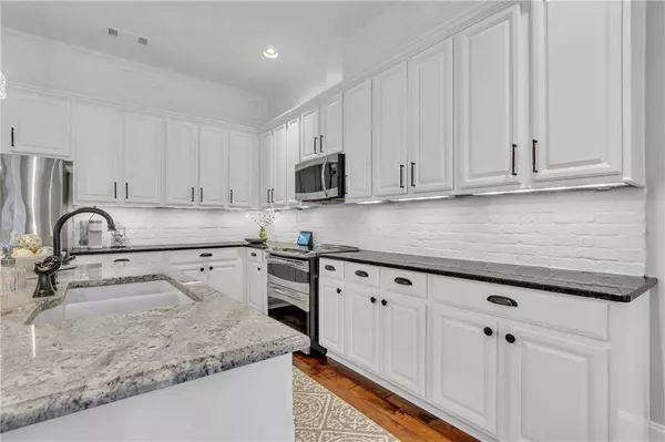 360 Chambers ST #103, Woodstock, GA 30188