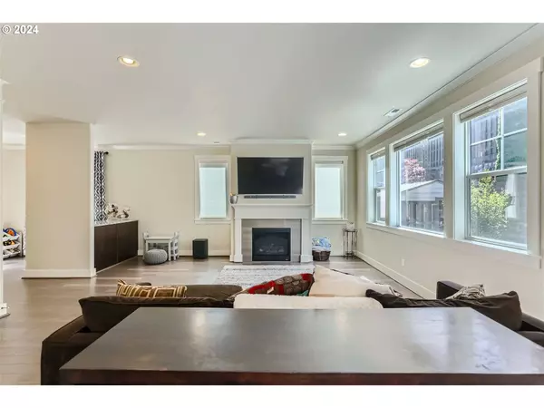 20334 SW OCTAVIA LN, Beaverton, OR 97007