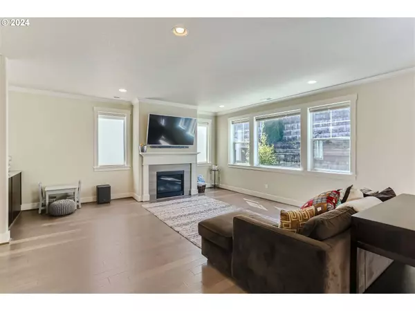 20334 SW OCTAVIA LN, Beaverton, OR 97007