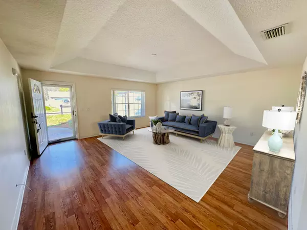 315 N 4TH ST, Flagler Beach, FL 32136