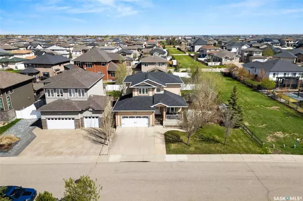 8085 Wascana Gardens CRESCENT, Regina, SK S4V 1G2