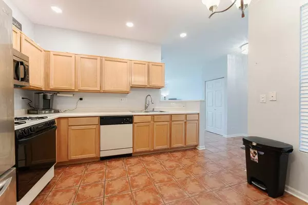 24043 Pear Tree CIR, Plainfield, IL 60585