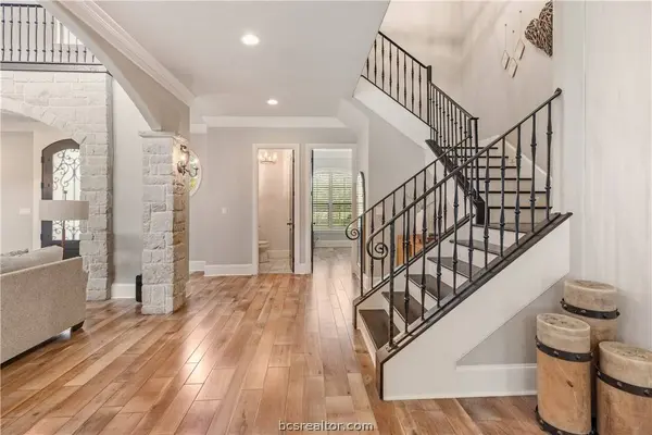 18588 Anasazi Bluff Dr, College Station, TX 77845