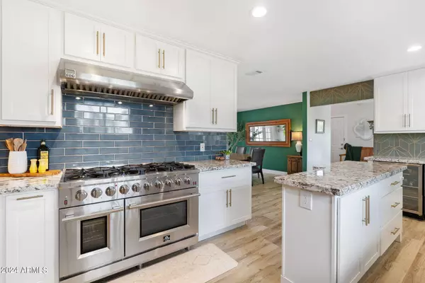 118 E Kaler Drive, Phoenix, AZ 85020