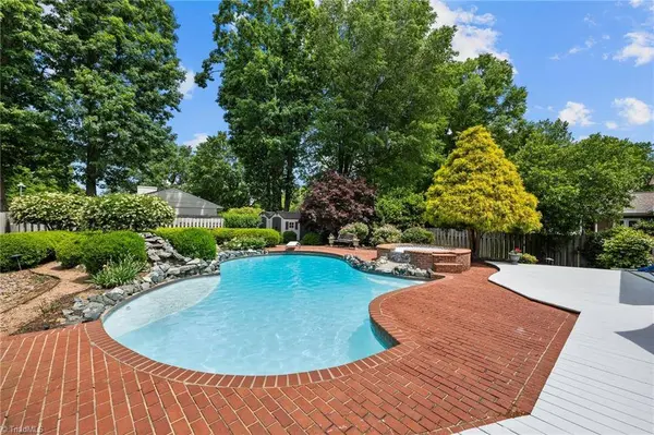 2243 Walker AVE, Burlington, NC 27215