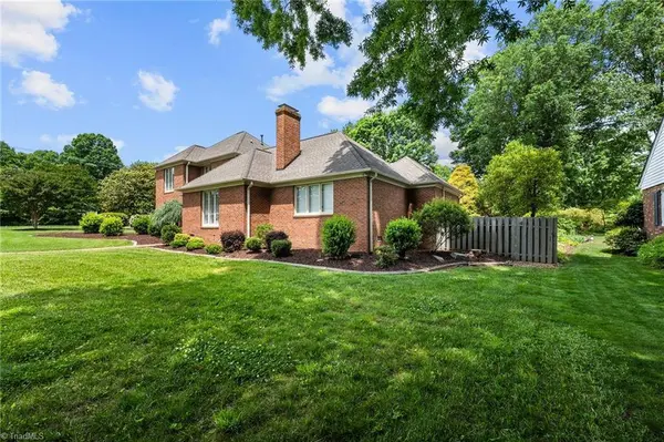 2243 Walker AVE, Burlington, NC 27215