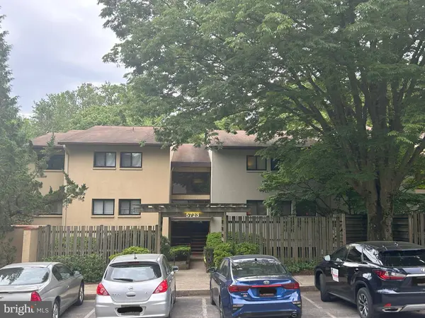 5723 HARPERS FARM RD #D, Columbia, MD 21044