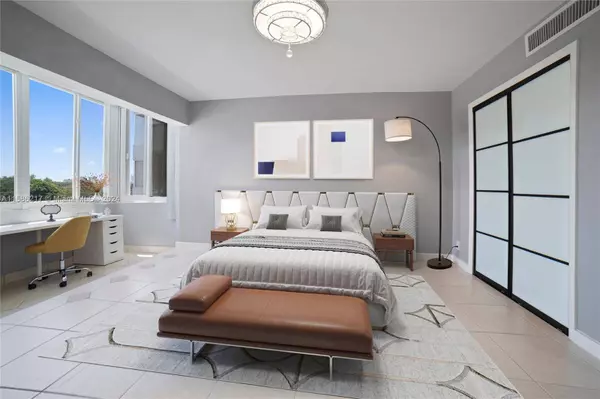 1700 Pierce St #703, Hollywood, FL 33020