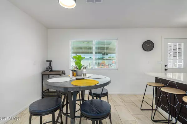 829 E BUFFALO Street, Chandler, AZ 85225