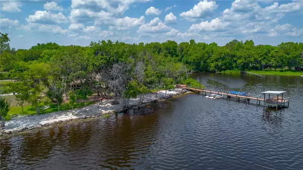 106 SAINT JOHNS DR #101, Palatka, FL 32177