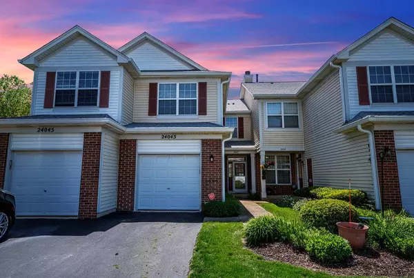 24043 Pear Tree CIR, Plainfield, IL 60585