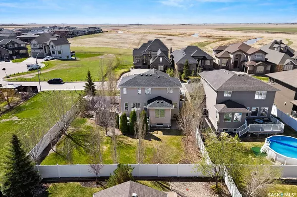 8085 Wascana Gardens CRESCENT, Regina, SK S4V 1G2