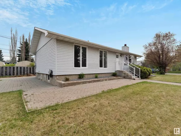 10675 ST GABRIEL SCHOOL RD NW, Edmonton, AB T6A 3S4