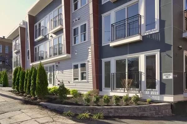 21 Glen Rd #8, Boston, MA 02130