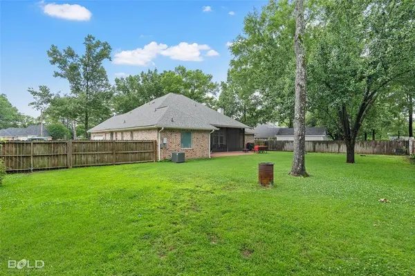 187 Old Palmetto Road, Benton, LA 71006