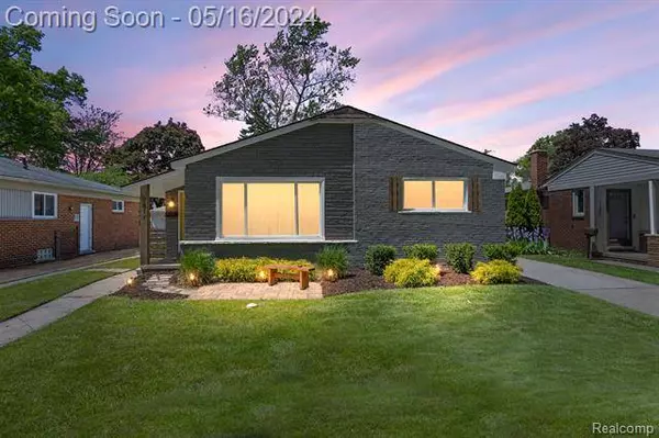 2817 Oliver Road, Royal Oak, MI 48073