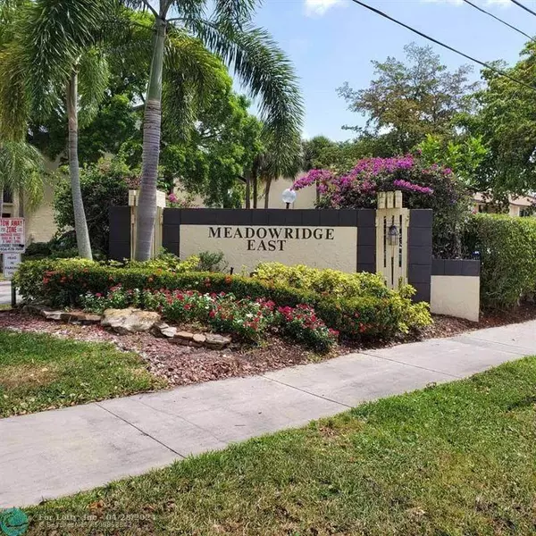 1977 SW 15th St  #111, Deerfield Beach, FL 33442