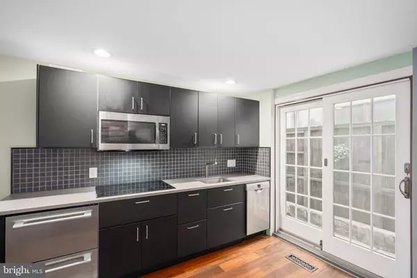 2138 TRYON ST, Philadelphia, PA 19146