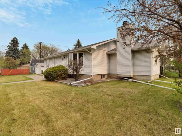 10675 ST GABRIEL SCHOOL RD NW, Edmonton, AB T6A 3S4