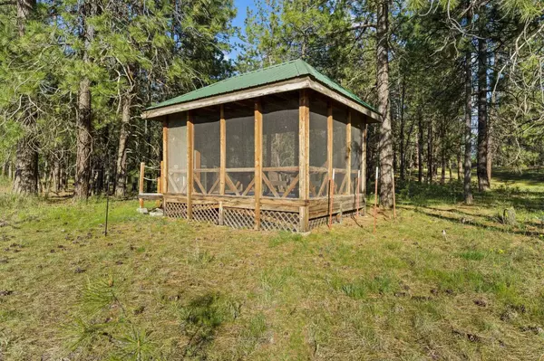 212 S Brooks Rd, Medical Lake, WA 99022