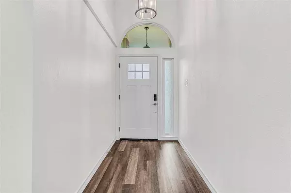 5709 Willowbrook Drive, Rowlett, TX 75088