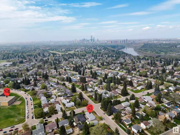 10675 ST GABRIEL SCHOOL RD NW, Edmonton, AB T6A 3S4