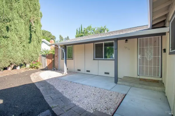 1936 Forest LN, Vacaville, CA 95687