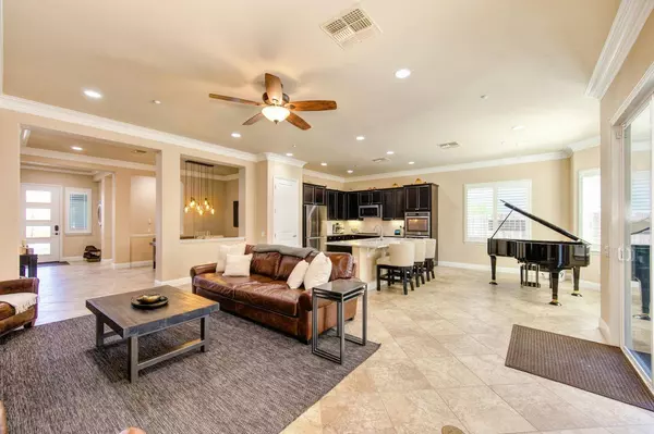 2169 Coryton LN, Roseville, CA 95747