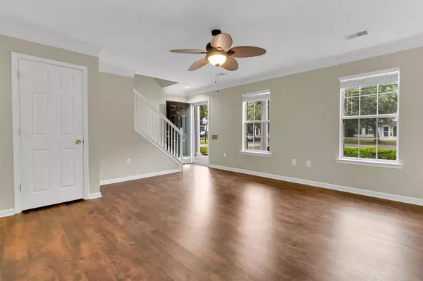 2117 Kings Gate Ln, Mount Pleasant, SC 29466