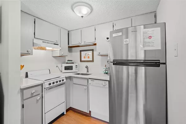 2130 N Garland Ave, Fayetteville, AR 72704