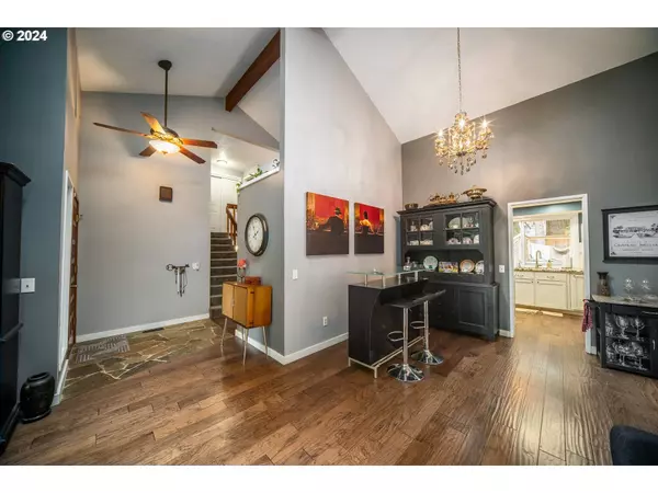 16365 SW GREENLAND DR, Tigard, OR 97224