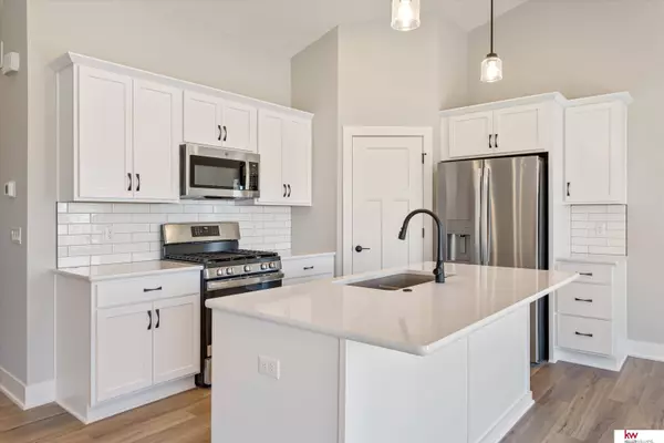 11719 S 189 Street, Gretna, NE 68028