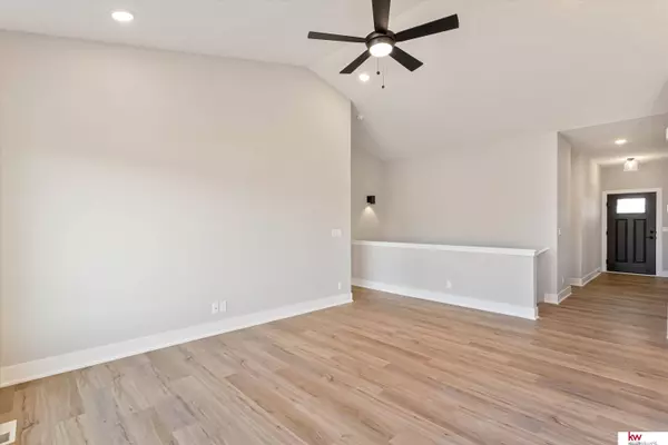 11719 S 189 Street, Gretna, NE 68028