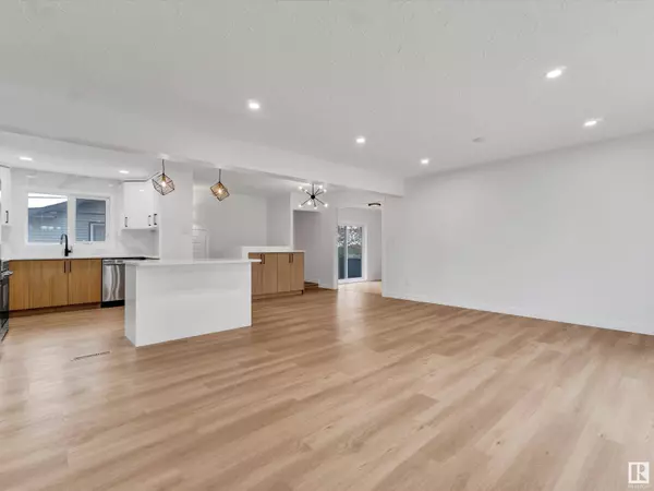 10675 ST GABRIEL SCHOOL RD NW, Edmonton, AB T6A 3S4