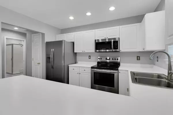 2117 Kings Gate Ln, Mount Pleasant, SC 29466