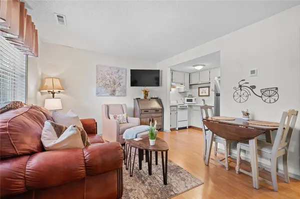 2130 N Garland Ave, Fayetteville, AR 72704