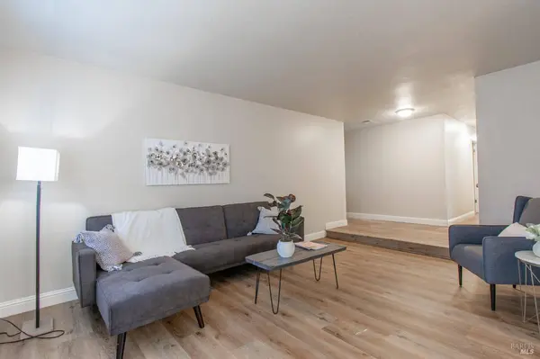 1936 Forest LN, Vacaville, CA 95687