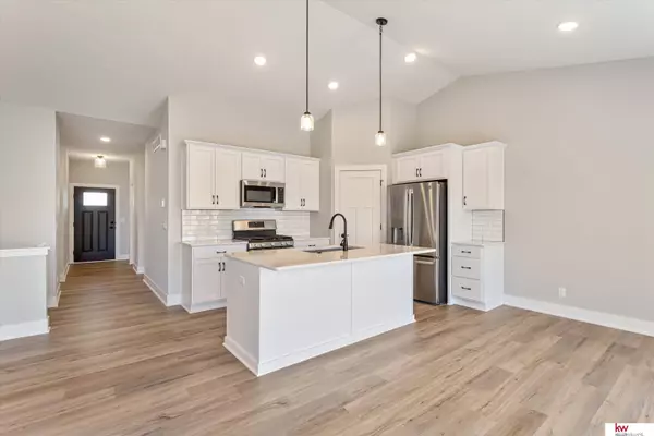 11719 S 189 Street, Gretna, NE 68028