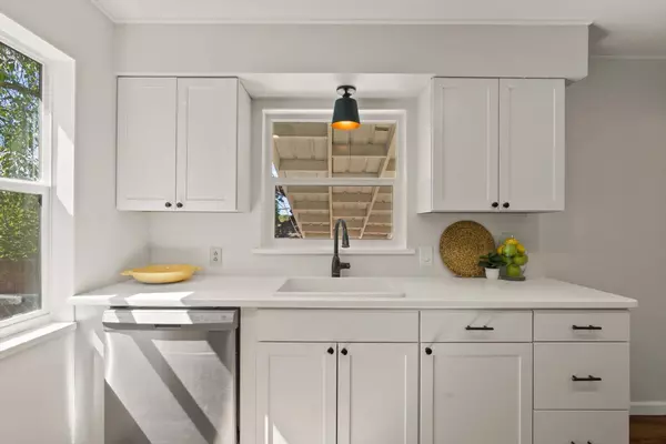 4917 N Greenwood Blvd, Spokane, WA 99205