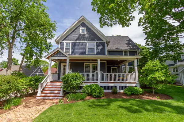 407 W Lincoln AVE, Wheaton, IL 60187