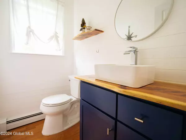 23 Pinewood Drive, Clifton Park, NY 12065