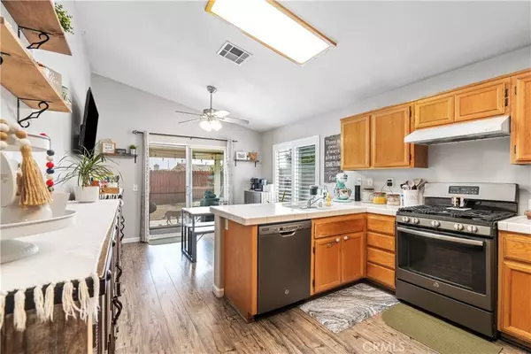 1532 Lawren Lane, Colton, CA 92324