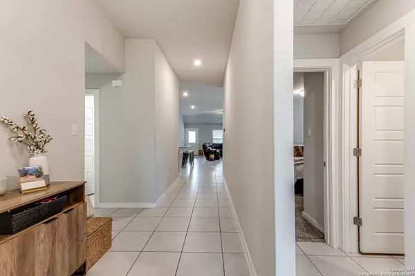 16435 PASO RIO CRK, San Antonio, TX 78247-4423