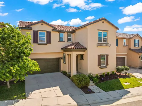 894 Blossom Rock LN, Folsom, CA 95630