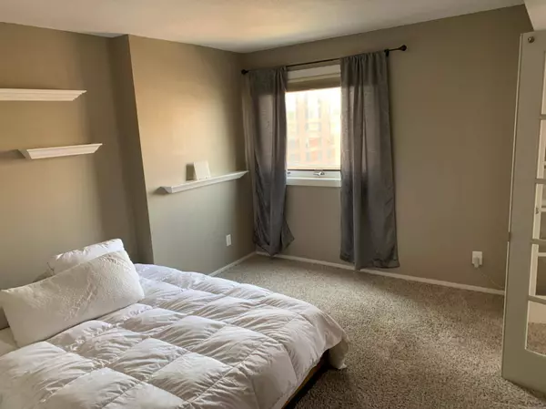 66 9th ST E #1307, Saint Paul, MN 55101