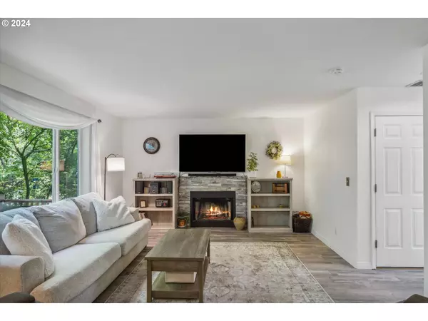 23715 SW RED FERN DR, Sherwood, OR 97140