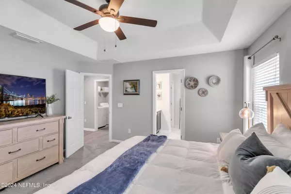 182 HERITAGE OAKS DR, St Johns, FL 32259