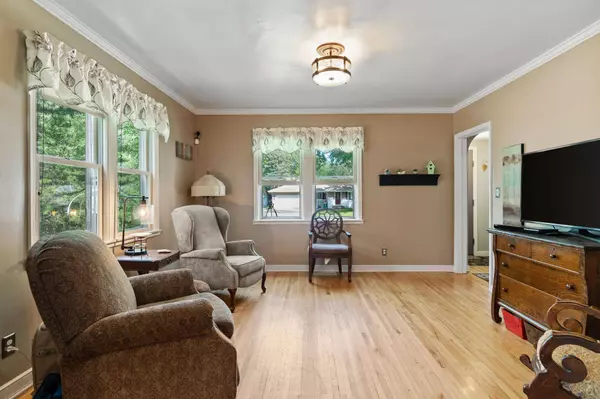 4721 Lakeview AVE N, Brooklyn Center, MN 55429