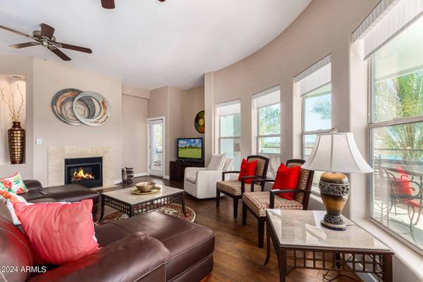 945 E PLAYA DEL NORTE Drive #2013, Tempe, AZ 85288