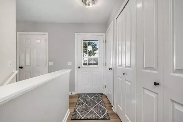 1617 Sunny Glen SE Drive, Caledonia, MI 49316